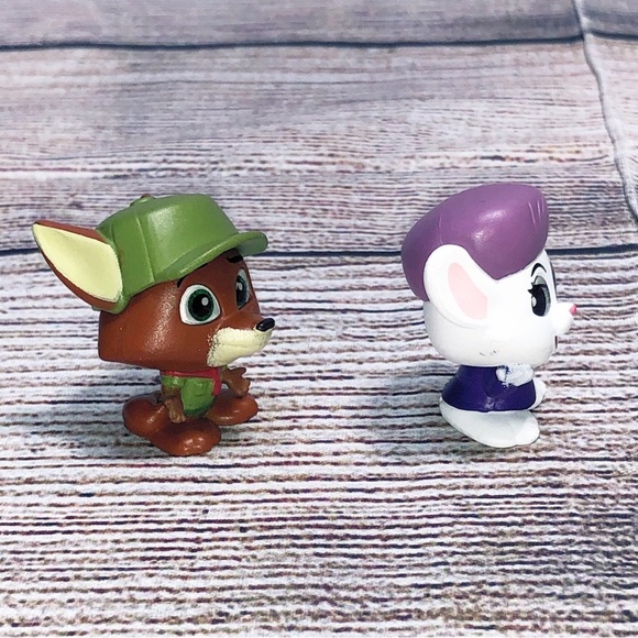 Disney Doorables Series 11 Technicolour Rare- Nick Zootopia and Miss Bianca - Picture 8 of 12